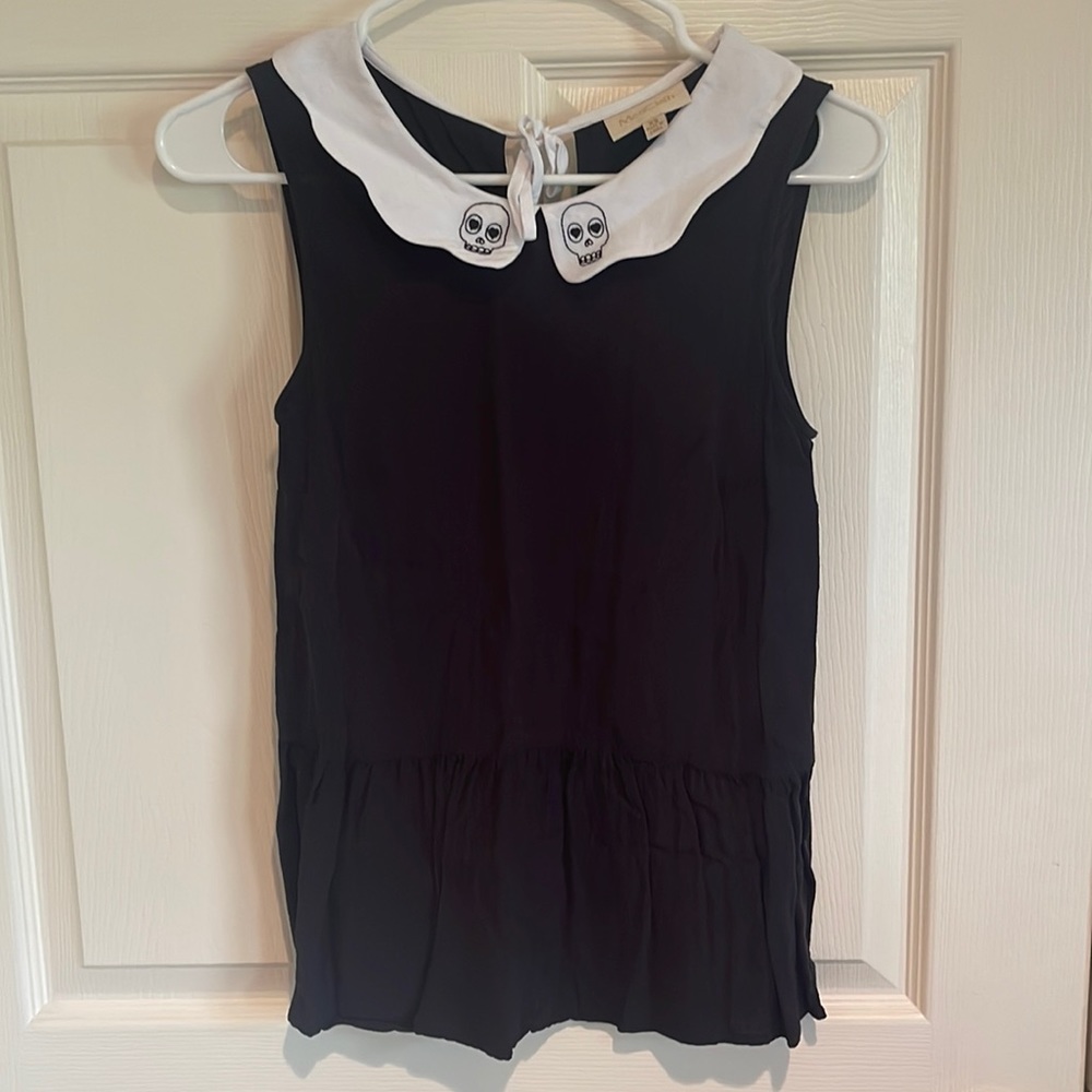 COPY - Modcloth Peter Pan collar skull tank